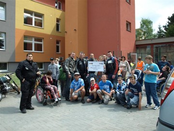 Předání daru CRC dětem z o.p.s. Pomněnka
